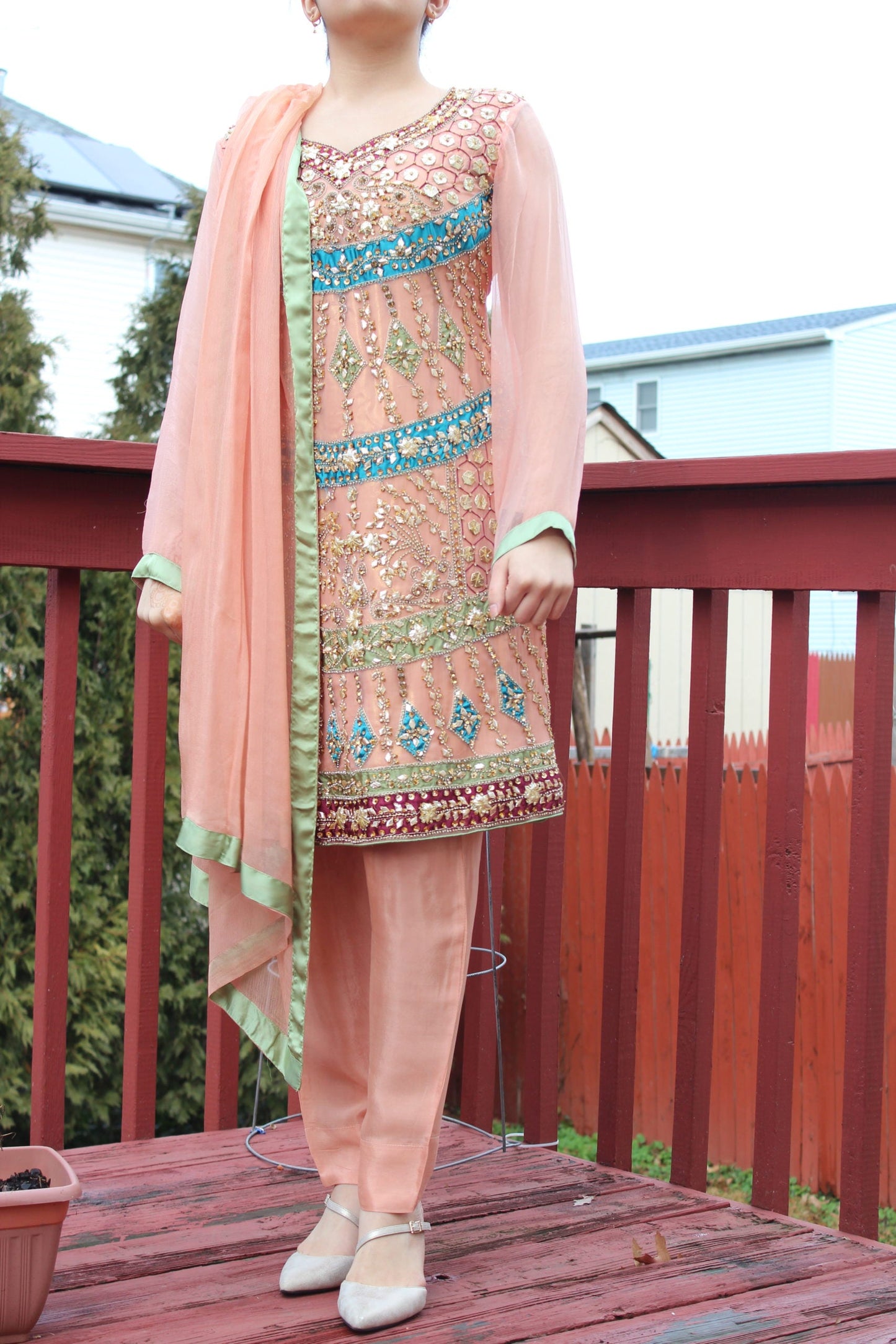 Pakistani Multicolor Women Outfit