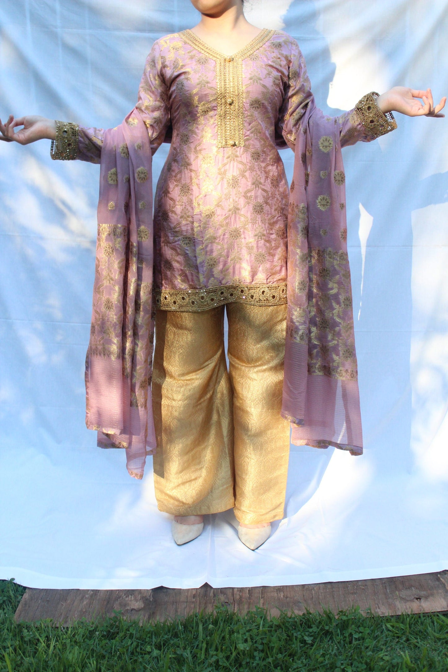 Pakistani Sassy Purple Women outfit